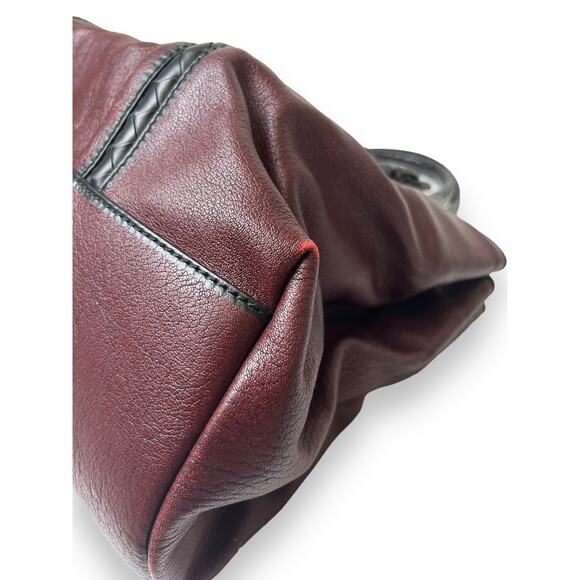 BOTTEGA VENETA Burgundy Leather Roma Lock Flap Shoulder Bag - Picture 6 of 6